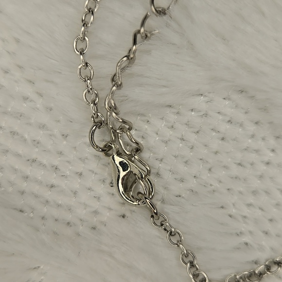 Sunflower Necklace - Picture 4 of 4